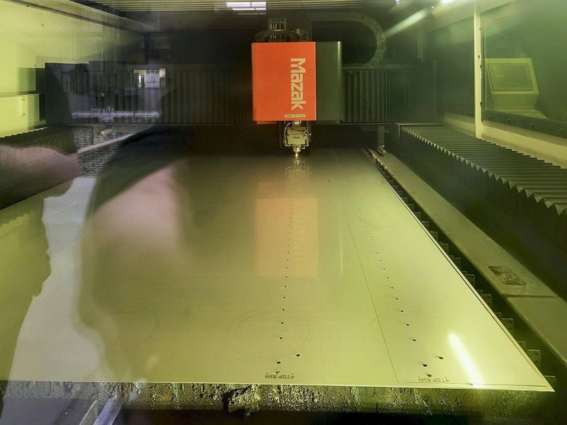 Mazak Optiplex 3015 10 KW Fiber III Laser Cutting Cell