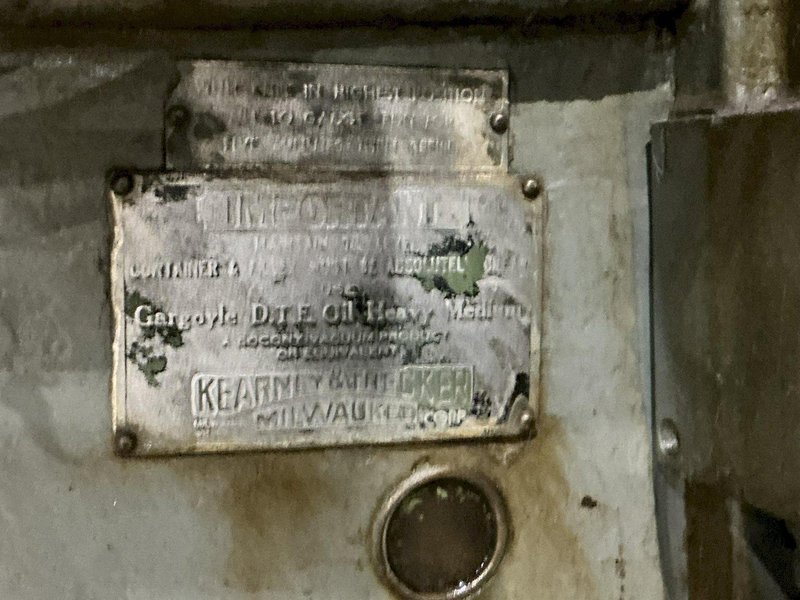 #210 KEARNEY &amp; TRECKER MODEL #210TF PLAIN HORIZONTAL MILL: YOBRO #25177