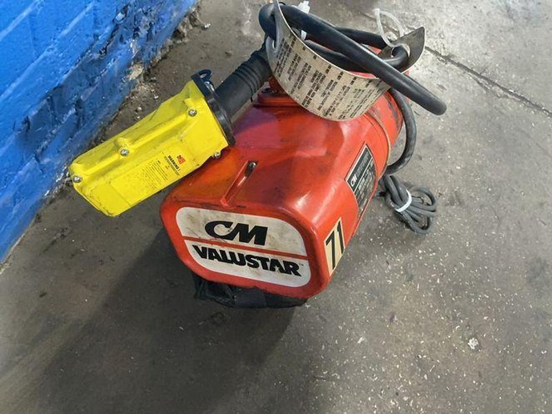 CM 1/4 TON ELECTRIC CHAIN HOIST   -  WB