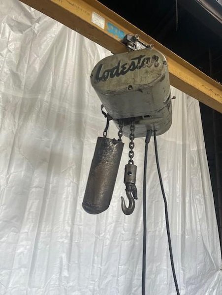 1 TON SPANCO MOBILE GANTRY CRANE WITH 1 TON CM HOIST STOCK# 3847