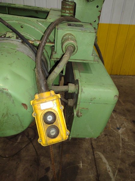 2 TON P&amp;H POWERED CABLE HOIST, WITH ROLLING TROLLEY: YOBRO #25083