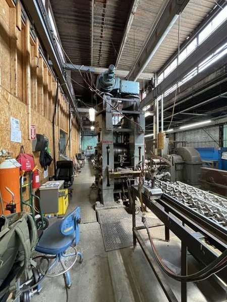 8&quot; X 22&quot; X 20&quot;  BLISS 4-HIGH ROLLING MILL (14537)