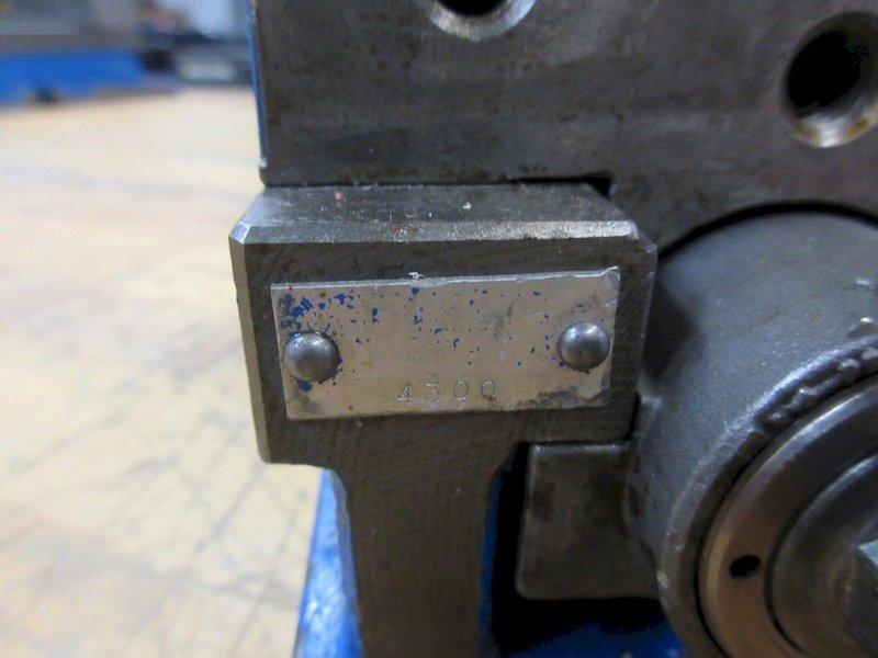 Kurt DL-400 4&quot; Double Lock Machine Vise with Handle- Auction Item