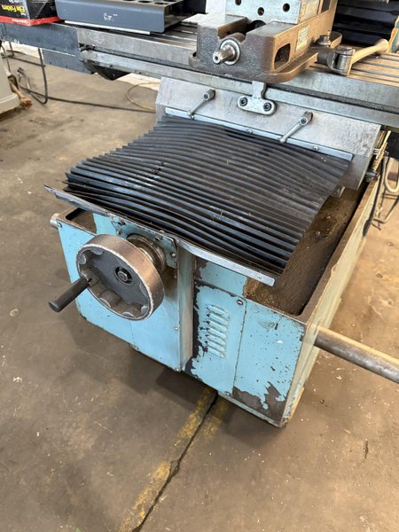 3 HP SWI TRAK DPM CNC VERTICAL BED MILL. STOCK # 1119024