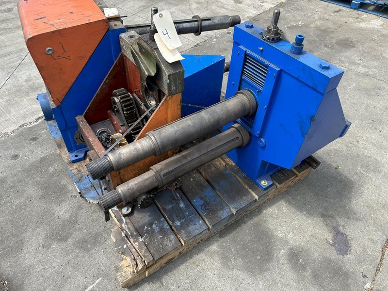 (20) 3&quot; X 18&quot; YODER MODEL # M3 RAFTED ROLL FORMING HEADS: STOCK #78332