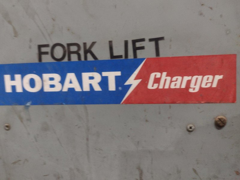 HOBART BATTERY CHARGER: STOCK #21086