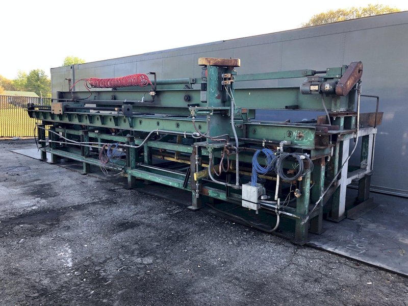20&#039; SUTTON POWERED INFEED &amp; OUTFEED CONVEYORS / RACKS: STOCK #16743
