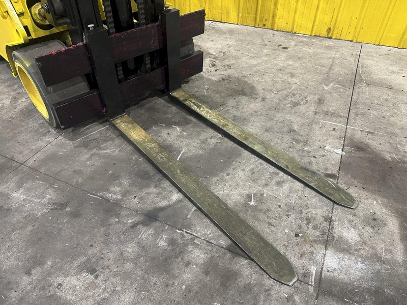 12,000 LB CATERPILLAR PROPANE FORKLIFT: STOCK #17999