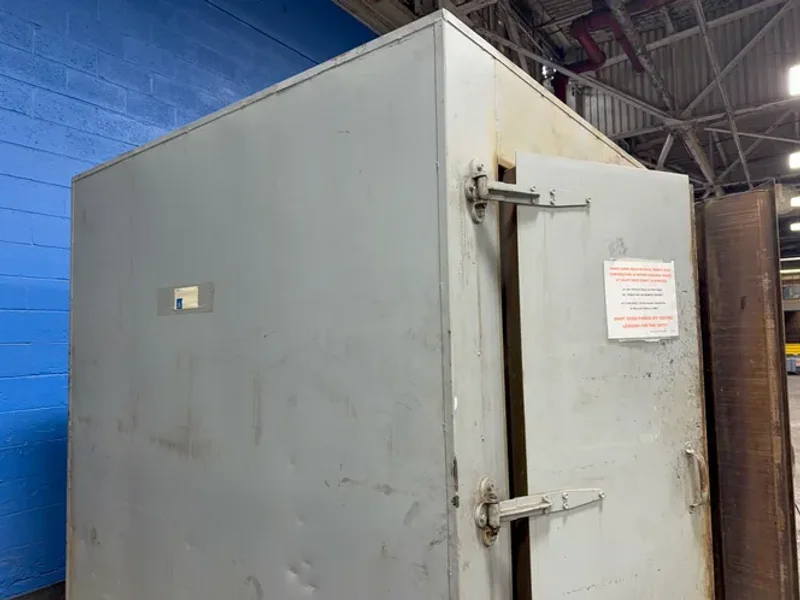 DESPATCH 47” X 54” X 68” CHAMBER OVEN