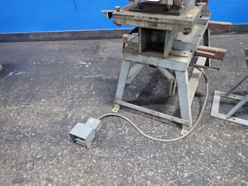 WHITNEY-JENSEN PUNCH PRESS  -  AR231