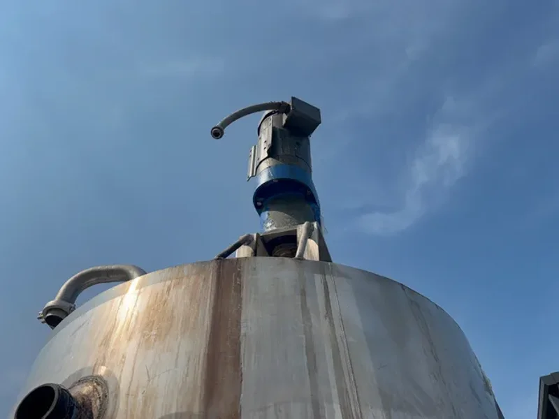 WALKER STAINLESS 400 GALLONS S/S JACKETED MIXING TANK   -  MIX