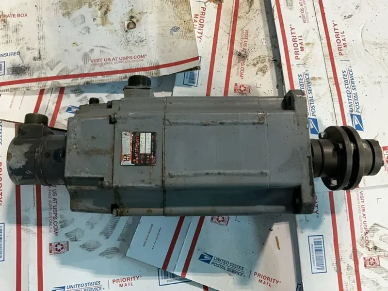 MITSUBISHI AC SERVO MOTOR   -  HA 203CBS