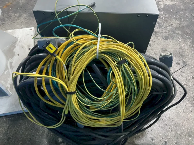 FANUC ROBOT  -  R-2000IC 210L