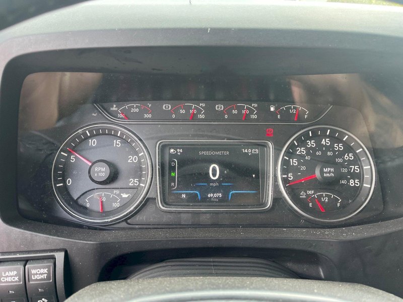 2023 International LT625 3HSDZAPR2PN563626