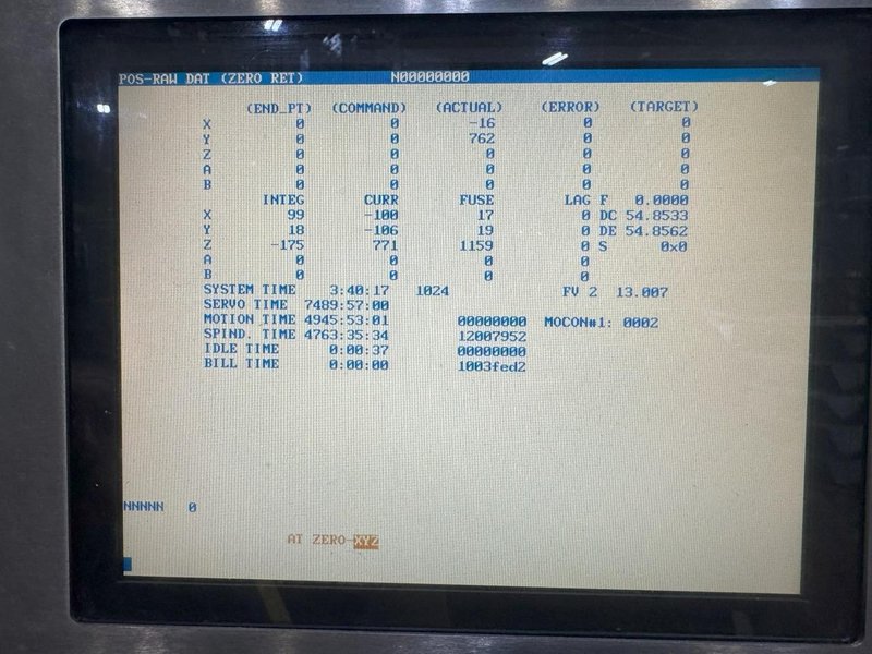 Haas VF-8D VMC, 2005 – 30K RPM, Chip Auger