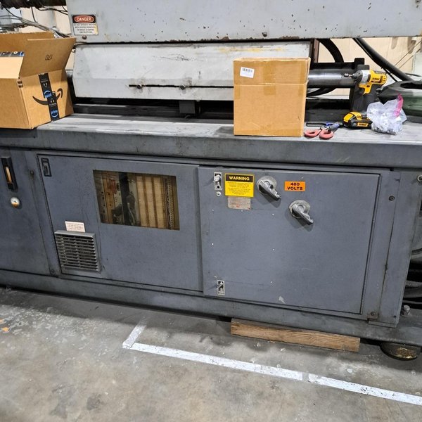300 Ton, 30 oz Van Dorn 300 RS-30F-HT Injection Molding Machine, 1993