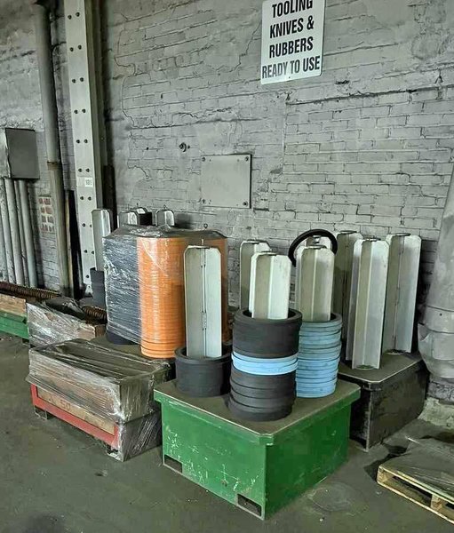 50&quot; x 9.00&quot; x 30,000# Wean Slitting Line