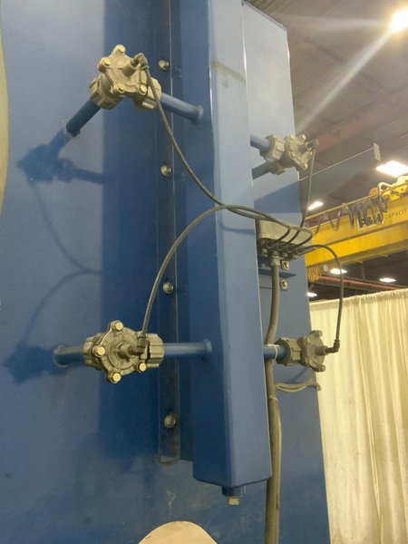 TORIT DOWNFLO DUST COLLECTOR MODEL DF 2DF4: STOCK #81070