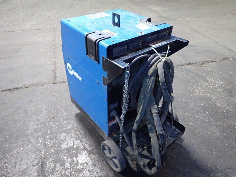 MILLER 350 A WELDER   -  SYNCROWAVE 350LX