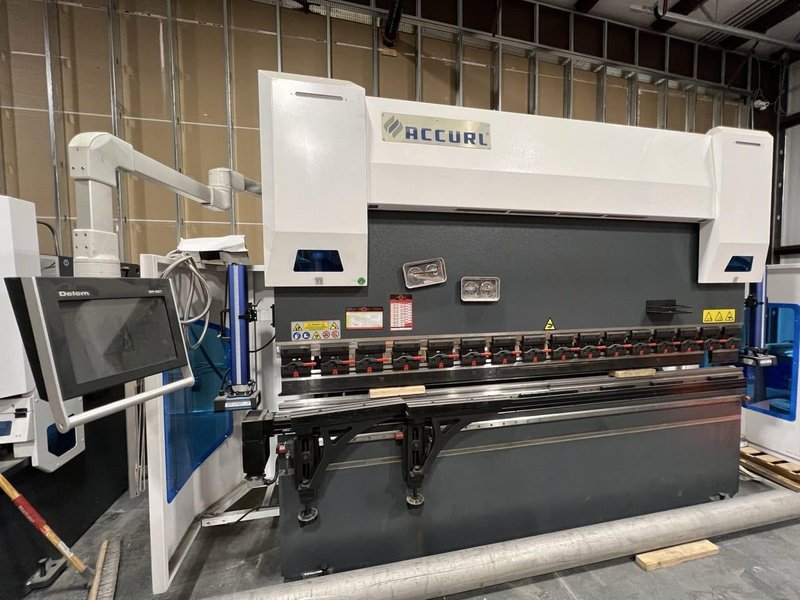 150 Ton x 10′ Accurl 5-Axis CNC Press Brake, 2021 – Backgauge, Laser Safety System, Crowning