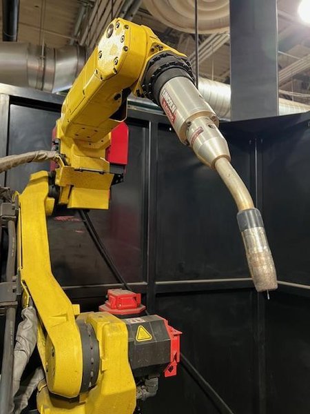 Lincoln Electric System 5 Robotic Welding Cell, 2013 – Fanuc ARCMate 100iC, Lincoln R350 350 Amp Power Supply