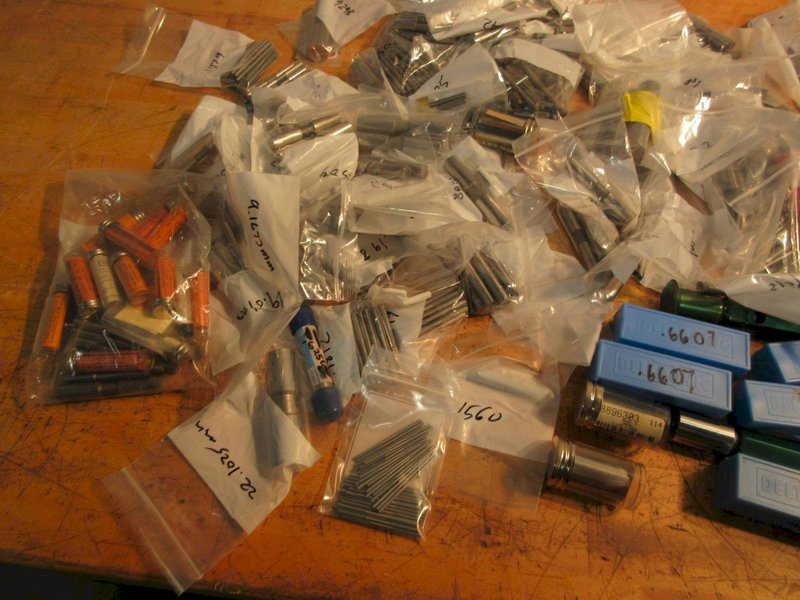 Deltronic Guage Pins, Large Loose Assortment from .125"-1"- Auction Item