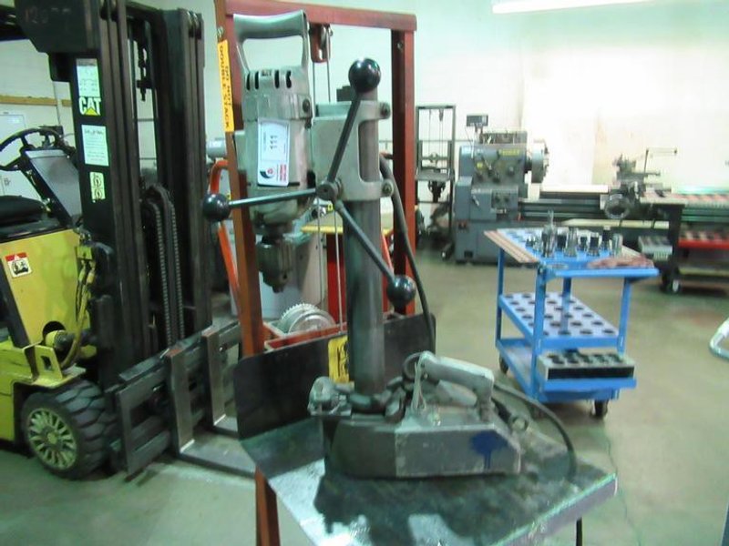 Black &amp; Decker 3/4&quot; Heavy Duty Magnetic Drill Press- Auction Item