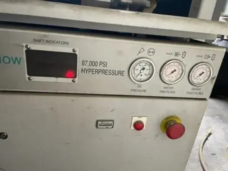 2011 FLOW MACH 3 4020B | Waterjet Cutters