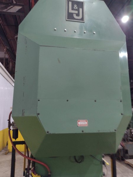 75 TON L&amp;J NO. EM275-42-24 HIGH SPEED STRAIGHT SIDE STAMPING PRESS. STOCK # 0778525