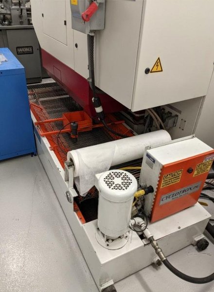 Studer S145 CNC Grinder, 2000-4 I.D. Spindles, C Axis, Q Axis