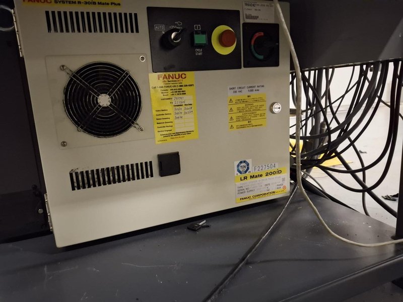 FANUC LR Mate 200iD 7L, 2019 – 7th Axis IR Linear Servo Track