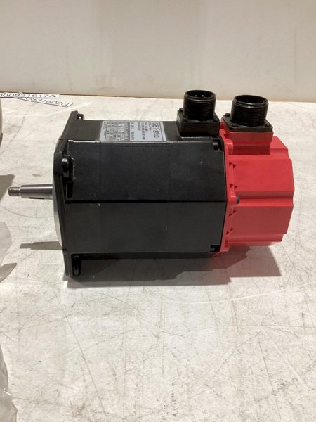 FANUC SERVO MOTOR A06B-0123-B077#7000 A 3/3000 USED