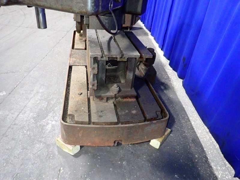 THE AMERICAN TOOL WORKS CO 11" COLUMN X 3' ARM RADIAL ARM DRILL