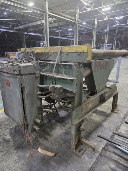 6,000 LB X 48" LBS BRANER HYDRAULIC DOWNLAYER TABLE: YOBRO #25221