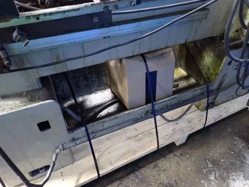 VICTOR / TAICHUNG MACHINERY 20" X 40" LATHE  -  400X1000