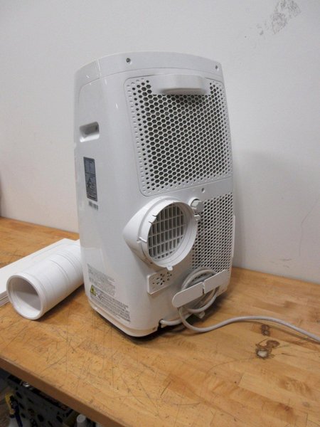 Pelonis 12,000 BTU Portable AC (PAP12R1BWT), with Remote Control and Adjustable Venting- Auction Item