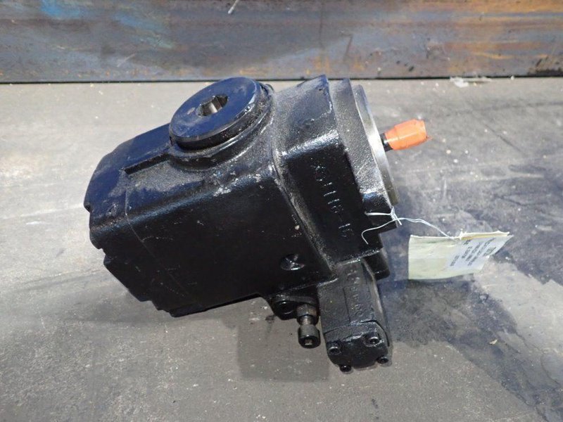 OILGEAR PUMP  -  PVWW-022-A1UV-LSASLP-LNNNN