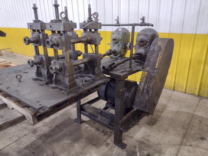 2 STAND x 2&quot; YODER UNIVERSAL DRIVE ROLLFORMER: STOCK #23430