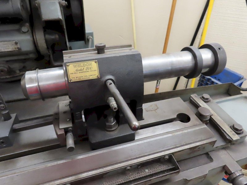 Brown &amp; Sharpe #13 Universal Tool and Cutter Grinder, Motorized Workhead, ID Attachment- Auction Item