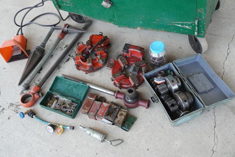 2" REX MODEL #6390 PIPE &amp; BOLT THREADER: STOCK #78616