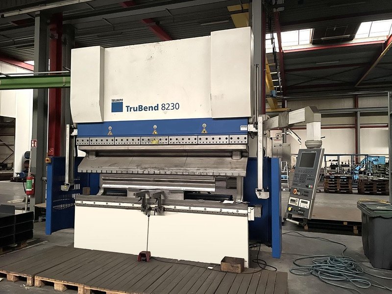 Trumpf trumabend - 230 ton x 3050 mm CNC