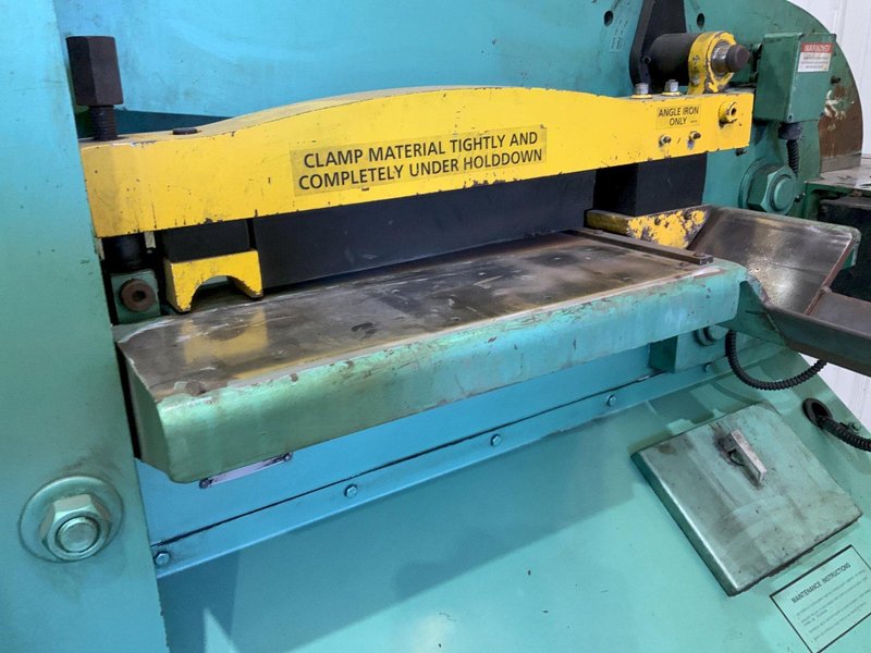110 TON PIRANHA PII110 HYDRAULIC IRONWORKER: STOCK #81006