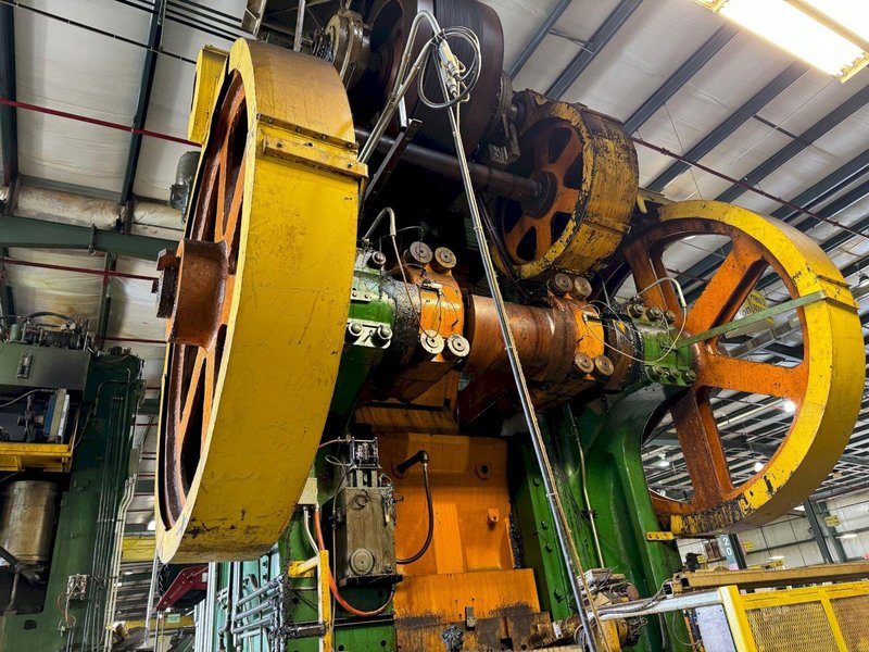 4000 TON BLISS NO. 33 KNUCKLE JOINT PRESS. STOCK # 0682824