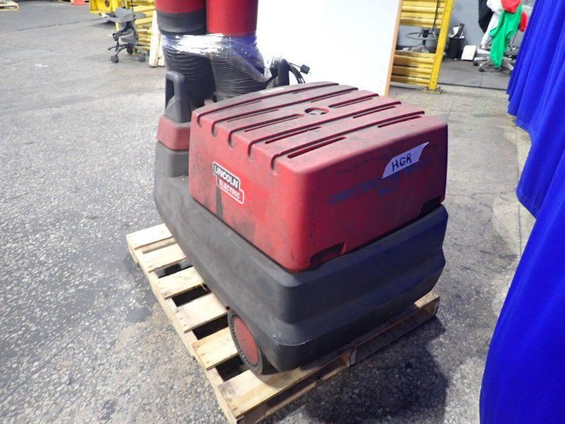 LINCOLN ELECTRIC FUME EXTRACTOR   -  MOBLFLEX 200-MCFL