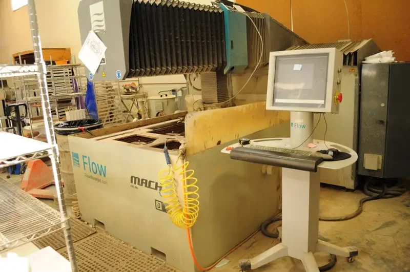 2011 FLOW MACH 3 1313B | Waterjet Cutters