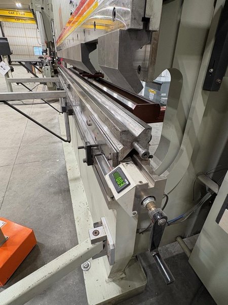 250 Ton x 12′ Accurpress 725012 CNC Press Brake, 2017