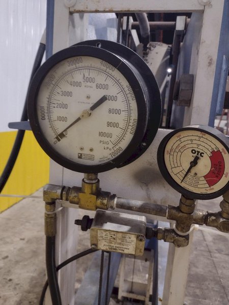 100 TON OTC MODEL #858 H-FRAME HYDRAULIC PRESS, WITH ENTERPAC PUMP: YOBRO #24401