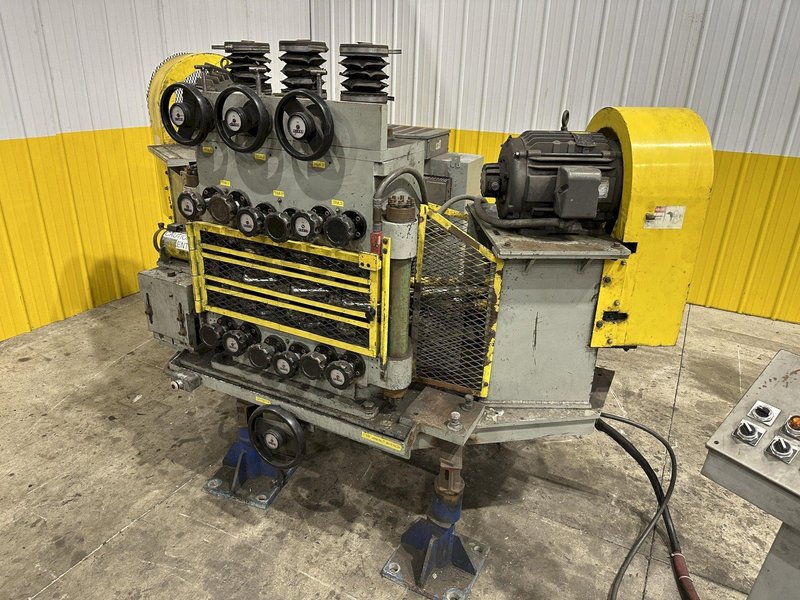 2.25" X 6 ROLL MACKINTOSH-HEMPHILL / TURNER MODEL #922 TUBE &amp; BAR STRAIGHTENER: STOCK #22572