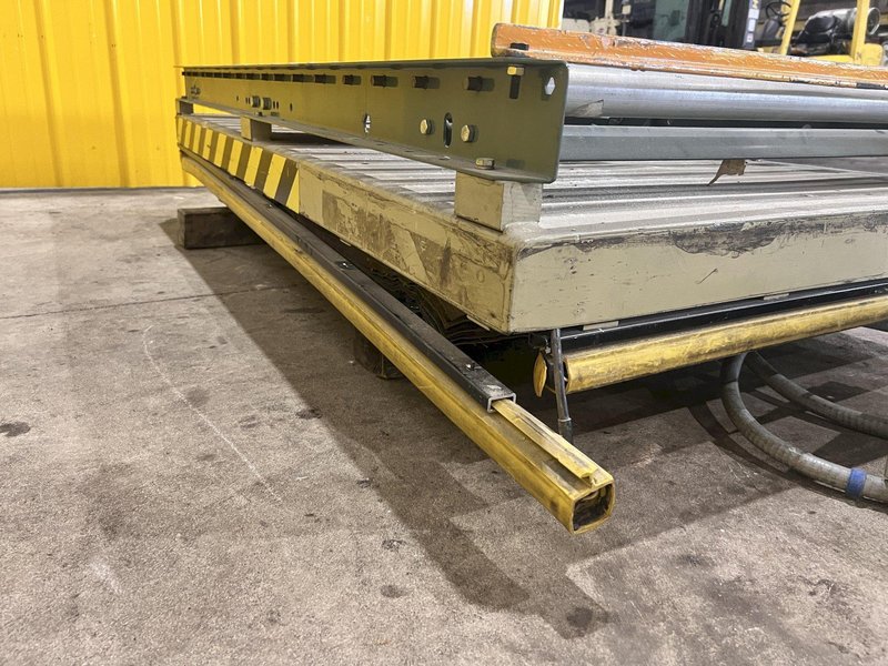 4,000 LB X 72" X 36" SOUTHWORTH MODEL #LS4-36 HYDRALUIC LIFT TABLE WITH ROLLER TOP: STOCK #20904