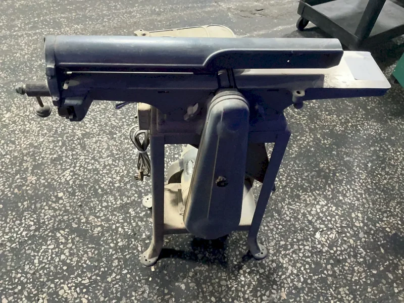 DELTA 4”X32.5” JOINTER  -  NJ-227